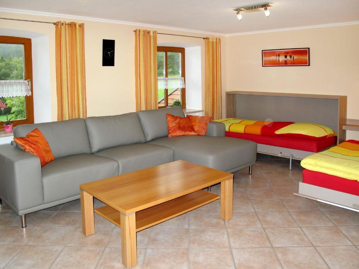 Apartment Freisinger-1 By Interhome Zachenberg Eksteriør bilde